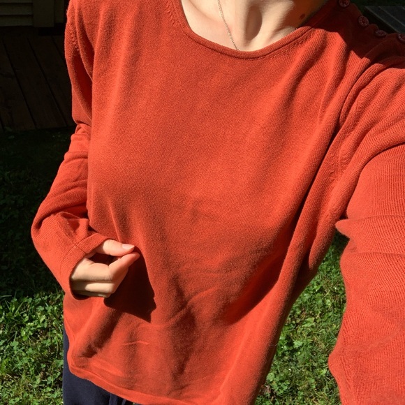 Contemporaine Red Longsleeves - Picture 1 of 6